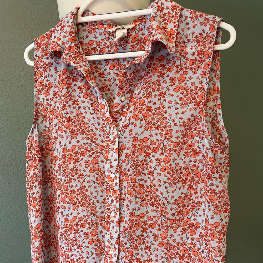 Sleeveless size 12 H&M shirt